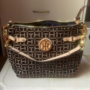 Tommy Hilfiger Purse